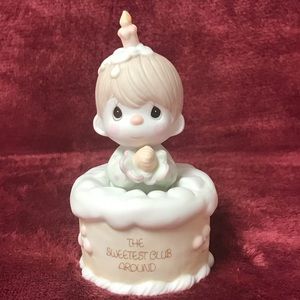 1988 Precious moments “The Sweetest Club Around”